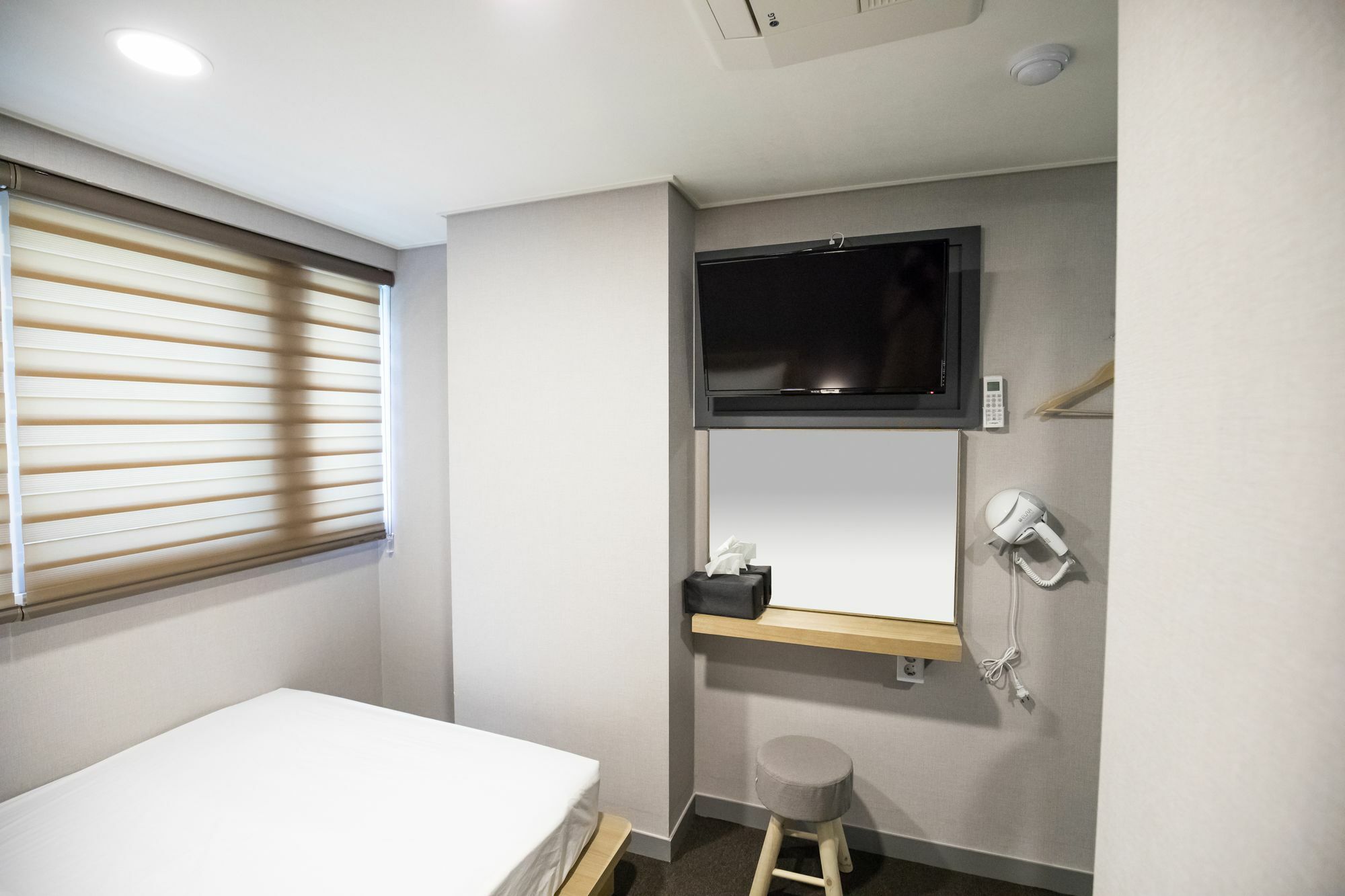 Blue Mountain Myeong-Dong Hotel Seoul Exterior photo