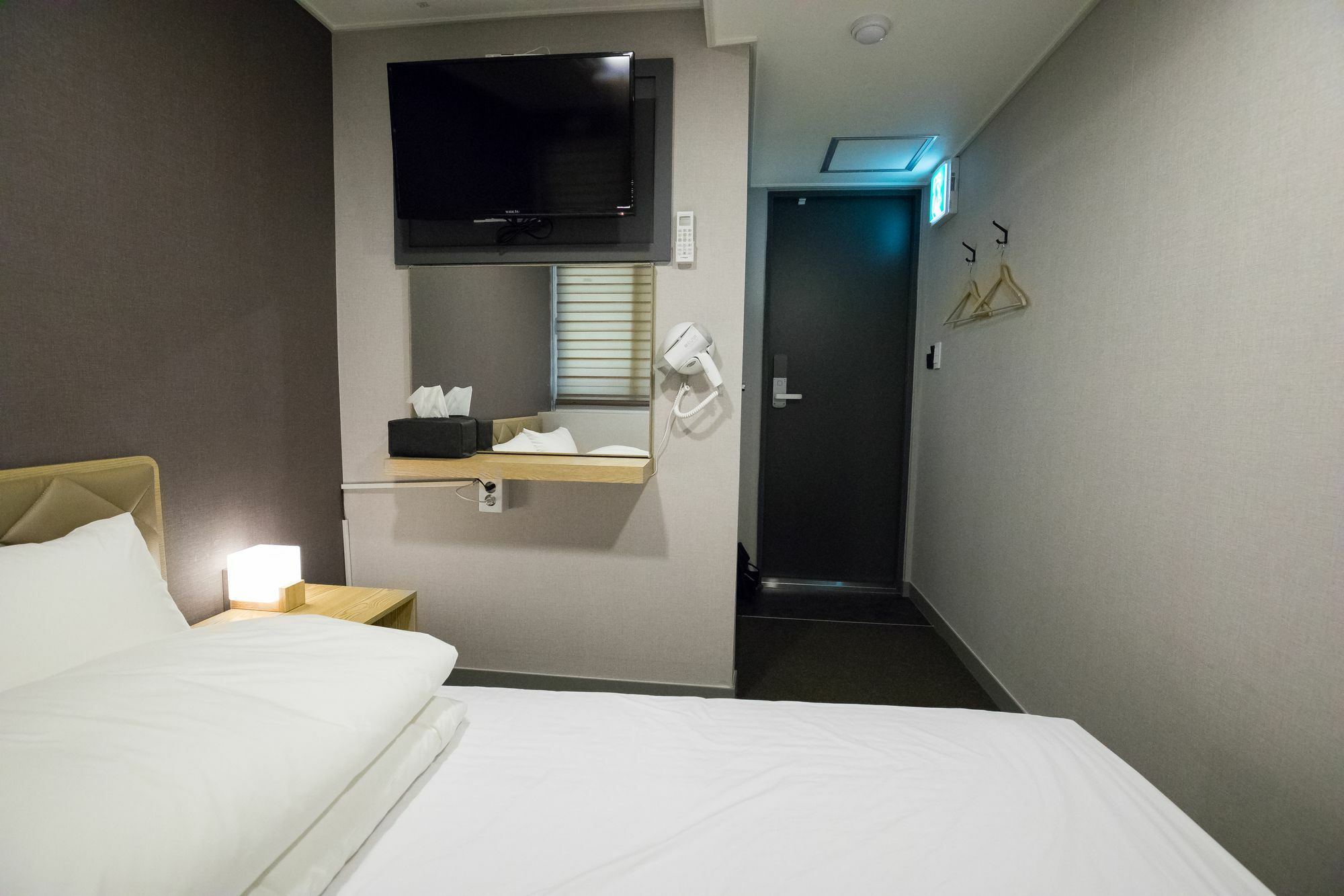 Blue Mountain Myeong-Dong Hotel Seoul Exterior photo