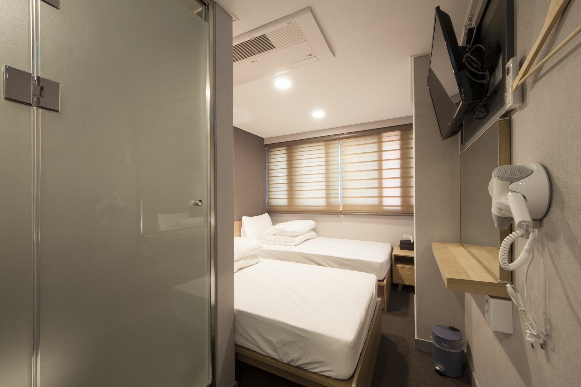 Blue Mountain Myeong-Dong Hotel Seoul Exterior photo